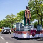 DESFILE50AÑOS1