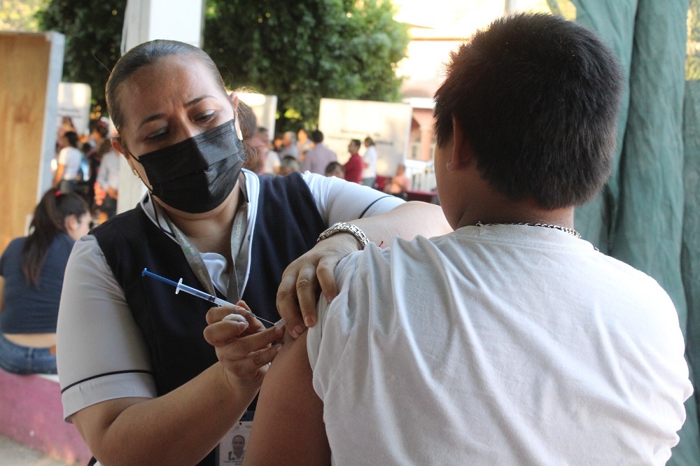 Vaccination Campaign in Colima: Influenza, Covid-19, and HPV Vaccines Available