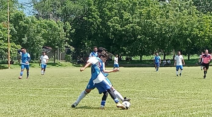 Chivas, Con Amplias Posibilidades de Seguir Navegando en la Cima en el Fútbol de Coquimatlán