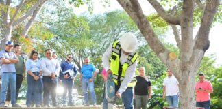Riult Rivera Inicia Rehabilitación de Parque en Esmeralda Norte en Beneficio de Personas Que Acuden a Atención Médica
