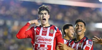 ¡Águilas Desplumadas! Chivas se Impone al América y se Lleva el Clásico Nacional