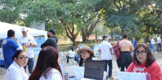 Julia Jiménez Acerca Servicios Gratuitos de Salud a Familias de El Chivato