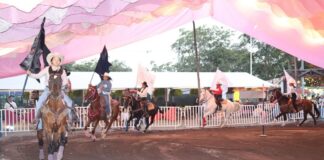 Arrancó la Fiesta del Rodeo en el Teatro del Caballo de la Feria de Colima