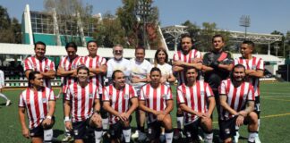 Más de 300 Niñas, Niños y Jóvenes Participan en Clínica de Futbol del IMSS Con Ex Futbolistas del Club Deportivo Guadalajara