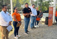 Cheko Rodríguez y Margarita Moreno Entregan Calentadores a Través Del Programa Naranjita Rendidora