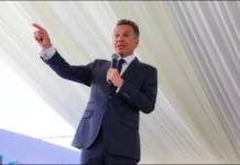 Pablo Lemus Llama a la Unidad en el País y Destaca Seguridad e Infraestructura en su Primer Informe