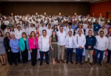 Indira Vizcaíno Reconoce la Contribución Del Magisterio Colimense Para Abatir la Deserción Escolar