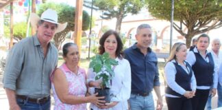 Gobierno del Estado de Colima Entregó Más de 5 Mil Cafetos a Habitantes de Minatitlán