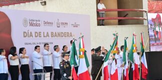 Participa el Presidente Municipal de Colima, Riult Rivera, en Ceremonia Por el Día de la Bandera