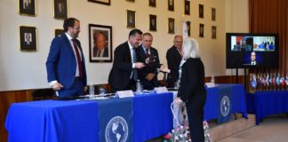 Reconocen Trayectoria y Aportaciones Editoriales de Investigadora de la UdeC con Condecoración Panamericana