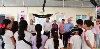 Alcalde Riult Rivera Visita Las Instalaciones del CENDI en Colima