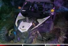 Atienden UEPC Colima y PC Cuauhtémoc a Dos Jóvenes Tras Choque Contra Árbol Rumbo al Isenco; Una Fue Trasladada en Estado Grave