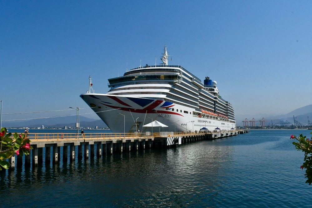 ARRIBAAMANZANILLOELCRUCERO