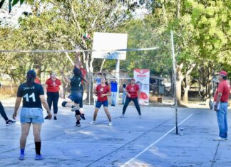 Gran Ambiente Deportivo en Astillero de Abajo; Regidor Emilio Aldorica, Organiza Torneo de Voleibol