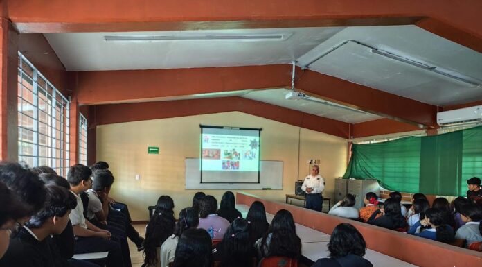 Policía Municipal de Colima Fortalece la Prevención Con Capacitación a Más de 300 Integrantes de la Comunidad Escolar