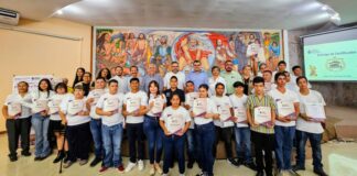 Entrega IEEA Colima 46 Certificados de Primaria y Secundaria