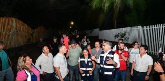 Riult Rivera se Reúne Con Vecinos y Recorre el Barrio de Las Huertas