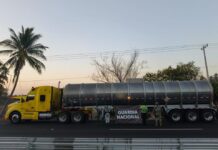 Aseguran Militares y Guardia Nacional Cargamento de Gasolina Que Pudiera Ser Ilícita; Hay Una Persona Detenida