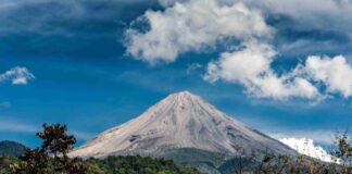 Volcán de Colima se Mantiene Estable y Con Baja Actividad: UEPC