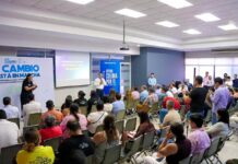 Encabeza Riult Rivera Capacitación en Inteligencia Artificial Para Empresarios de Colima