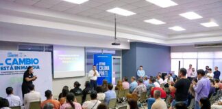 Encabeza Riult Rivera Capacitación en Inteligencia Artificial Para Empresarios de Colima
