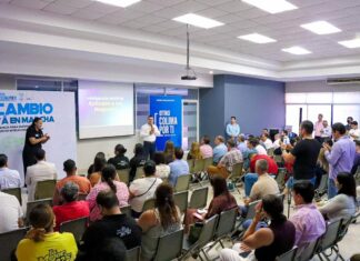 Encabeza Riult Rivera Capacitación en Inteligencia Artificial Para Empresarios de Colima