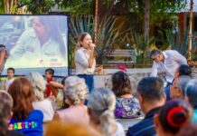 Mantiene Sofía Peralta Diálogo Directo Con Familias de Villa de Álvarez