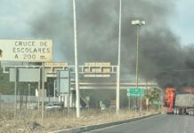 Operativo en Proceso en Tecomán, Con Saldo Preliminar de un Delincuente Abatido, Dos Agentes Heridos e Incendios Ya Atendidos