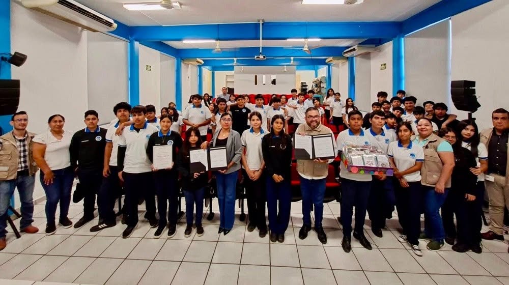 500ESTUDIANTESMANZANILLO