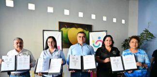 Riult Rivera y Sindicato Del DIF Consolidan Acuerdos en Favor de Las y Los Trabajadores