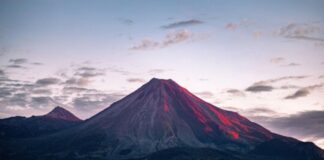 Volcán de Colima Sigue Estable y Con Riesgo Bajo Para la Población: UEPC