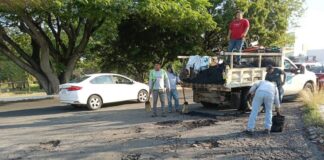 Ayuntamiento de Colima Refuerza el Bacheo en la Avenida Camino Real