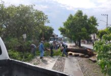 El equipo del Ayuntamiento de Colima Continúa Este Domingo Atendiendo de Manera Ininterrumpida Los Reportes Ciudadanos, Con el Objetivo de Restablecer la Normalidad y Mantener Despejadas Las Vialidades Del Municipio