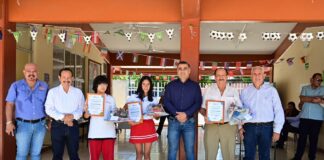 Reconoce Riult Rivera el Talento Artístico de Tres Alumnas de la Secundaria Técnica No. 23 en La Albarrada