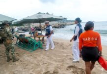 Personal Naval Brindó Apoyo a un Menor en la Playa Las Brisas, en Manzanillo